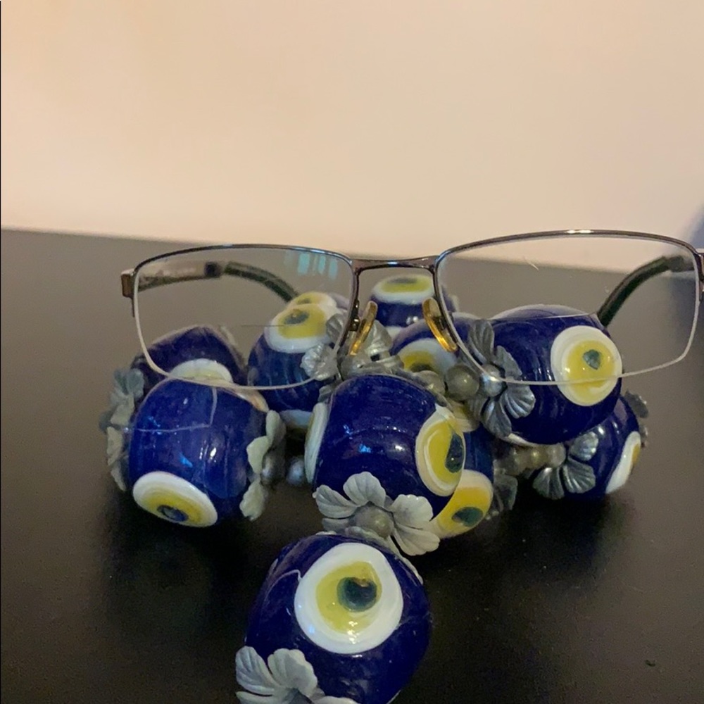 Reading glasses
